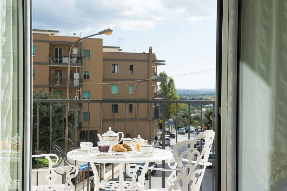 Dimora Cappuccini Guest House Cisternino Exterior photo